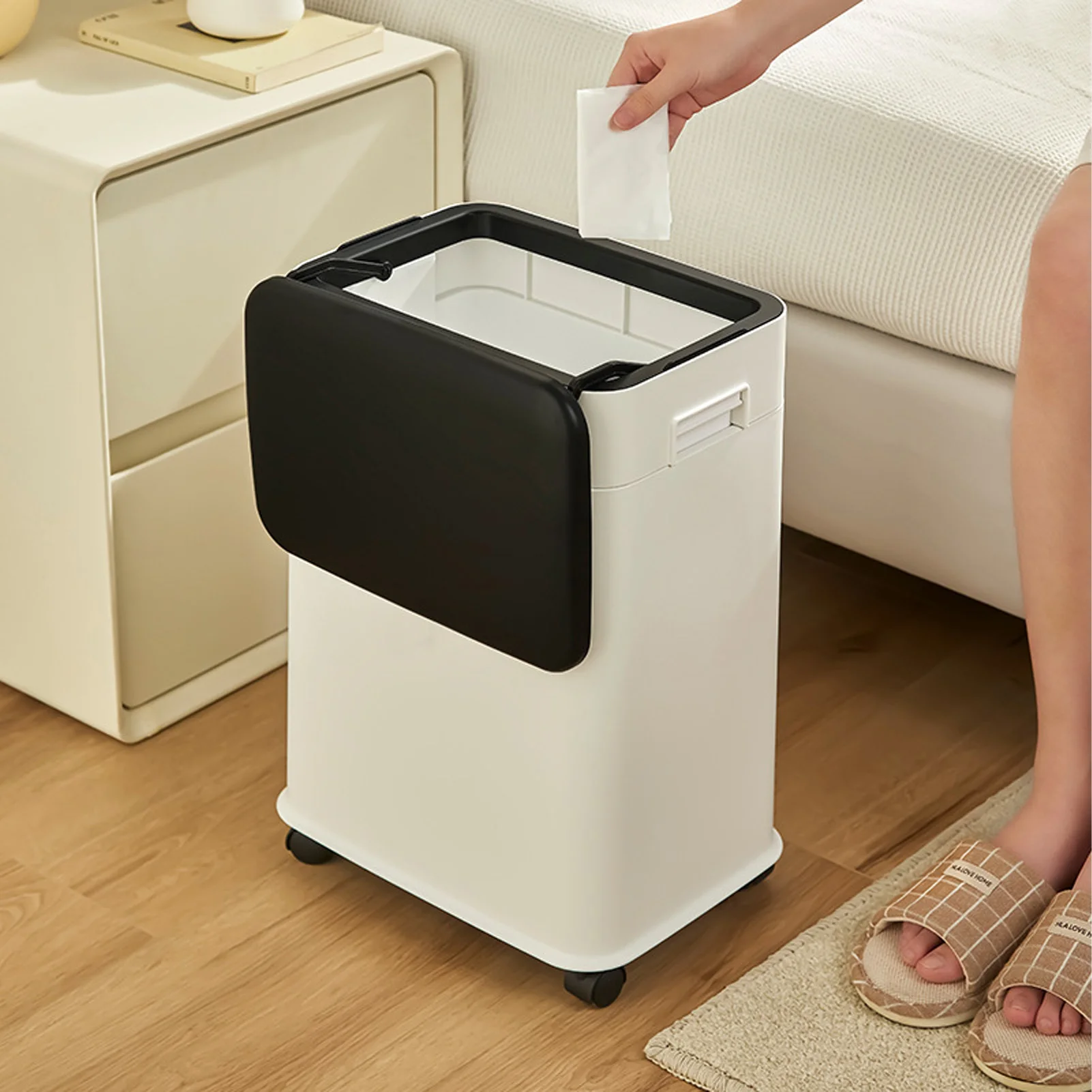 

20L / 5.3Gal Kitchen Trash Can w Lid Height Adjustable Rolling Wheels Waste Bin Detachable Inner Bucket for Bathroom Bedroom