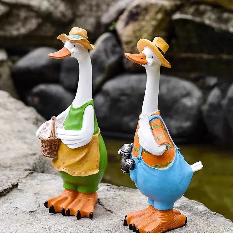 Duck Ornaments Resin Artificial Garden Sculpture Animal Statue Decoration Simulation Pond Decor Landscape Miniature Crafts