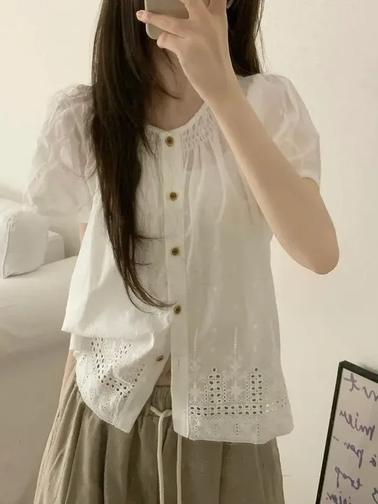 

Lace Hollow out Splicing Loose Women's irt Chic Bubble Sve Top Single Button Design Sensation Blouse Summer Faion