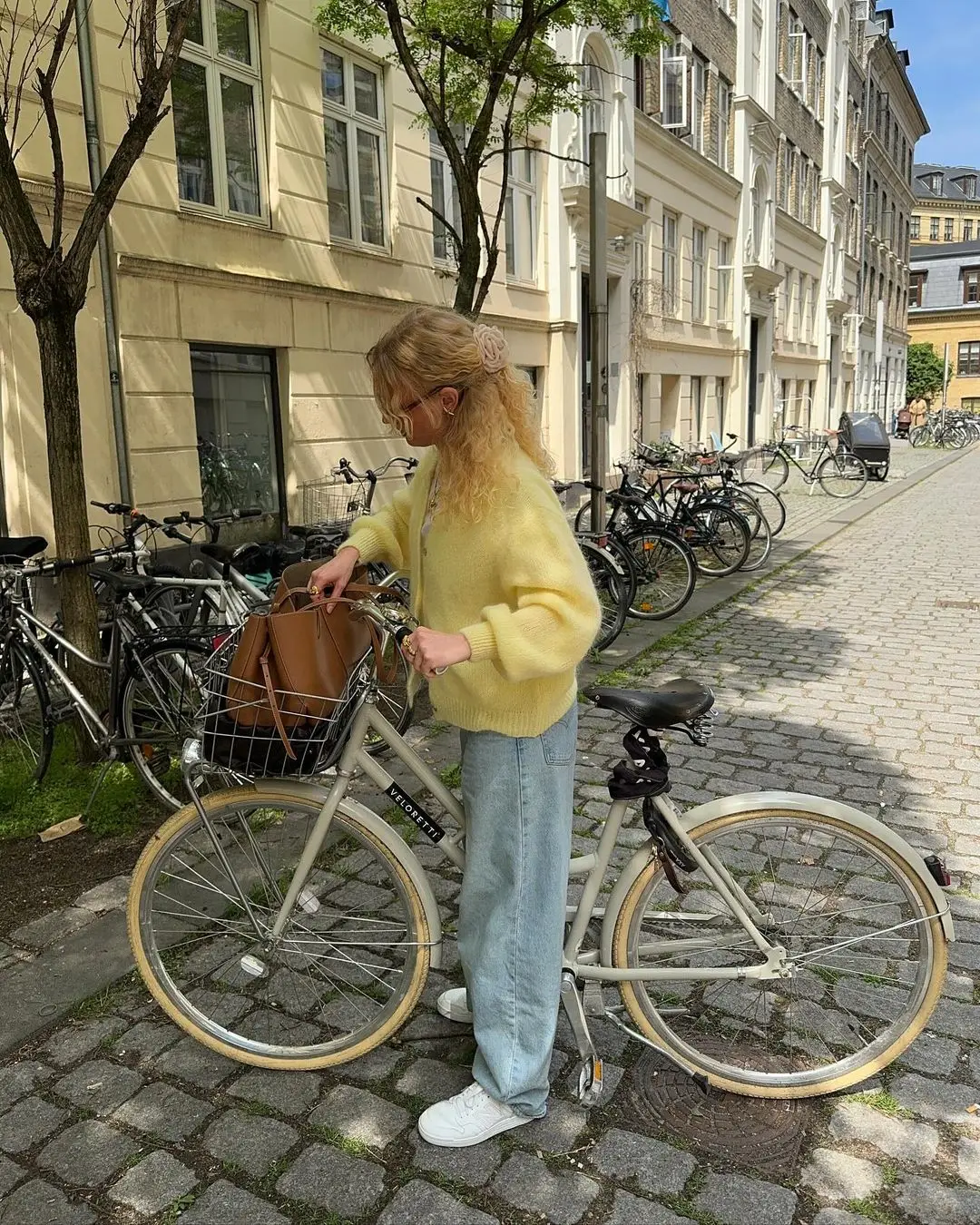 Women's Button Knitted Splicing Sweater Fashionable Round-neck Long Sleeve Cardigan 2025 Chic New Daily Lady Commuting Outerwear