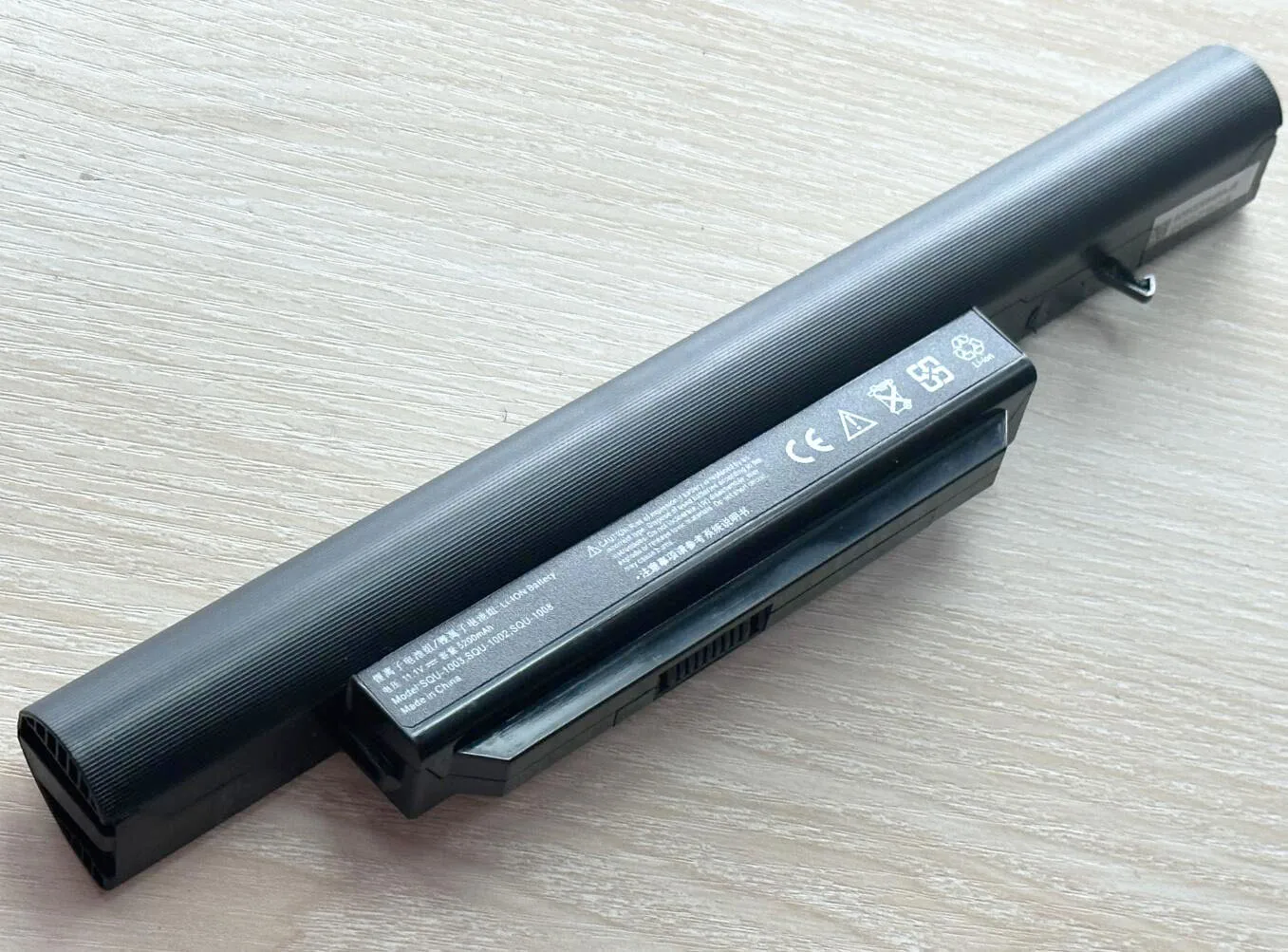 NEW Laptop battery for Hasee SQU-1002 SQU-1003 SQU-1008 K580 PA560P R410 CQB913 CQB916 CQB912 K580S CQB917 R410G R410U