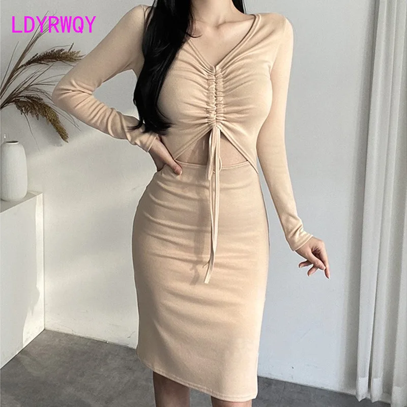 

2022 South Korea Dongdaemun Waist tight sexy tight body show the figure drawstring pleats waist reveal belly button wrap dress