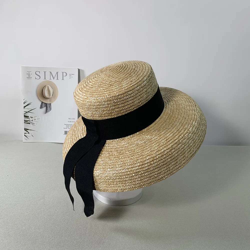 Women\'s summer big soft top hat straw hat with black and white ribbon lace tie m wide brim sun hat UV protection beach hat cap