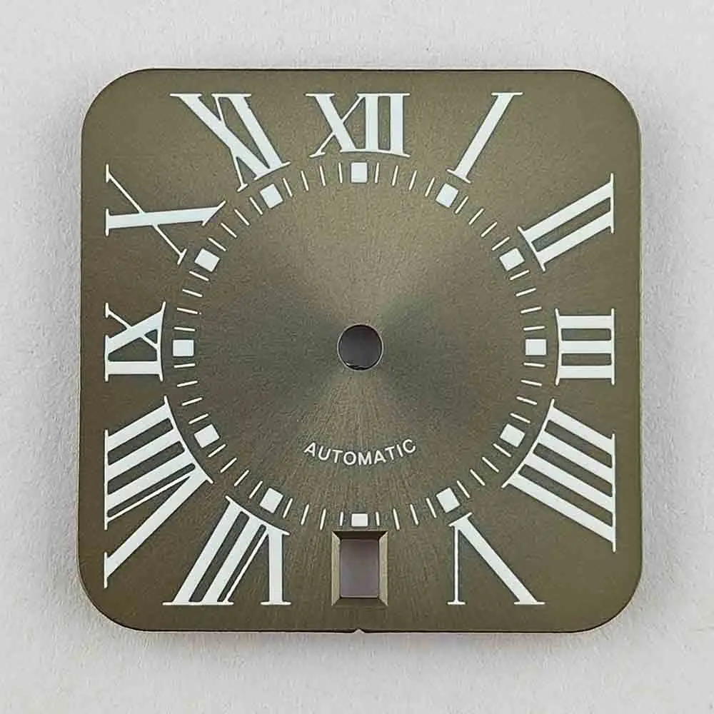 قرص مربع جديد 27 مم NH35 مناسب لملحقات الشعار المخصص لحركة NH35