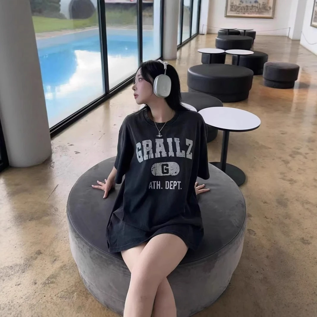 

Grailz Korea Washed Vintage Letter Print Short Sleeve High Street American Casual Couple T-Shirt