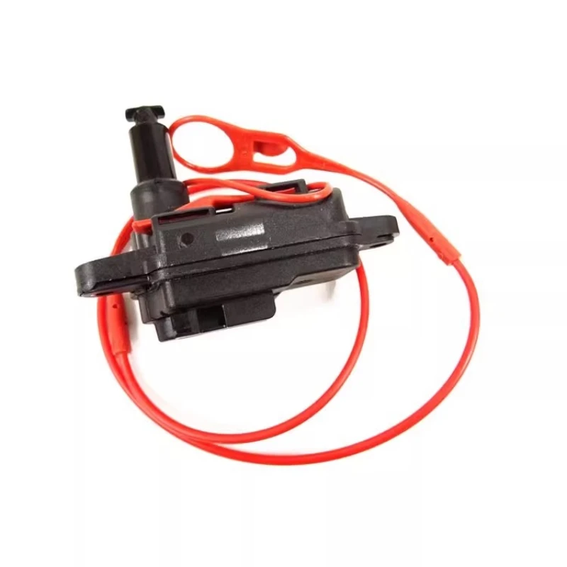 

Для Audi A3 A4L A5 A6L A7 A8LQ3 Q7 блокировка двигателя масляного бака дверные замки 8V0862153B