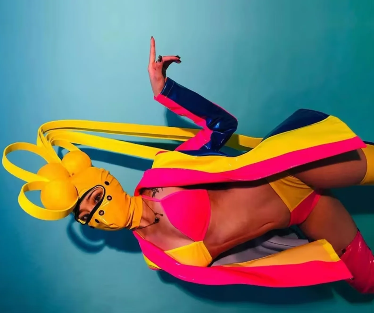 

Multicolor bright leather stage costume sets Nightclub Bar Ds Dj Female Singer Dancer sexy party girl Wear gogo dance outfit