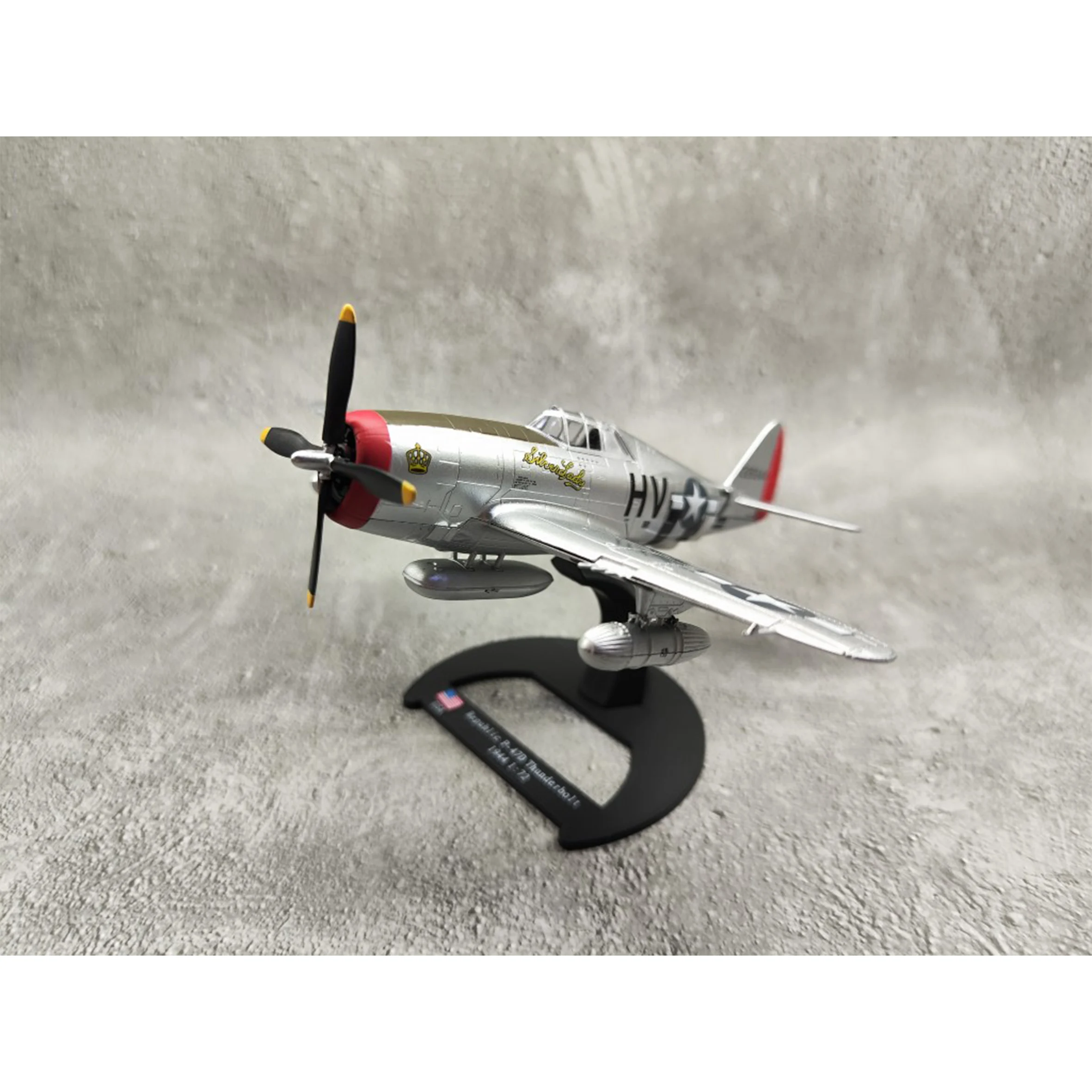 1/72 WW2 US P-47 fighter model Alloy finished aircraft model (flight mode)