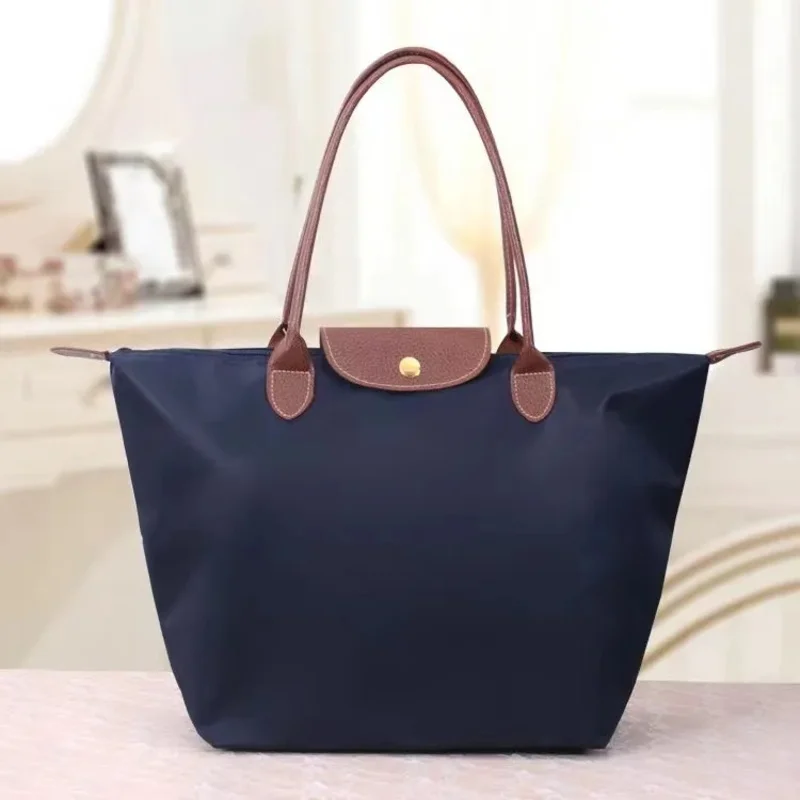 

Luxury Designer Look Folding Tote Bag for Professional Women - Versatile Shoulder Bag with High Style