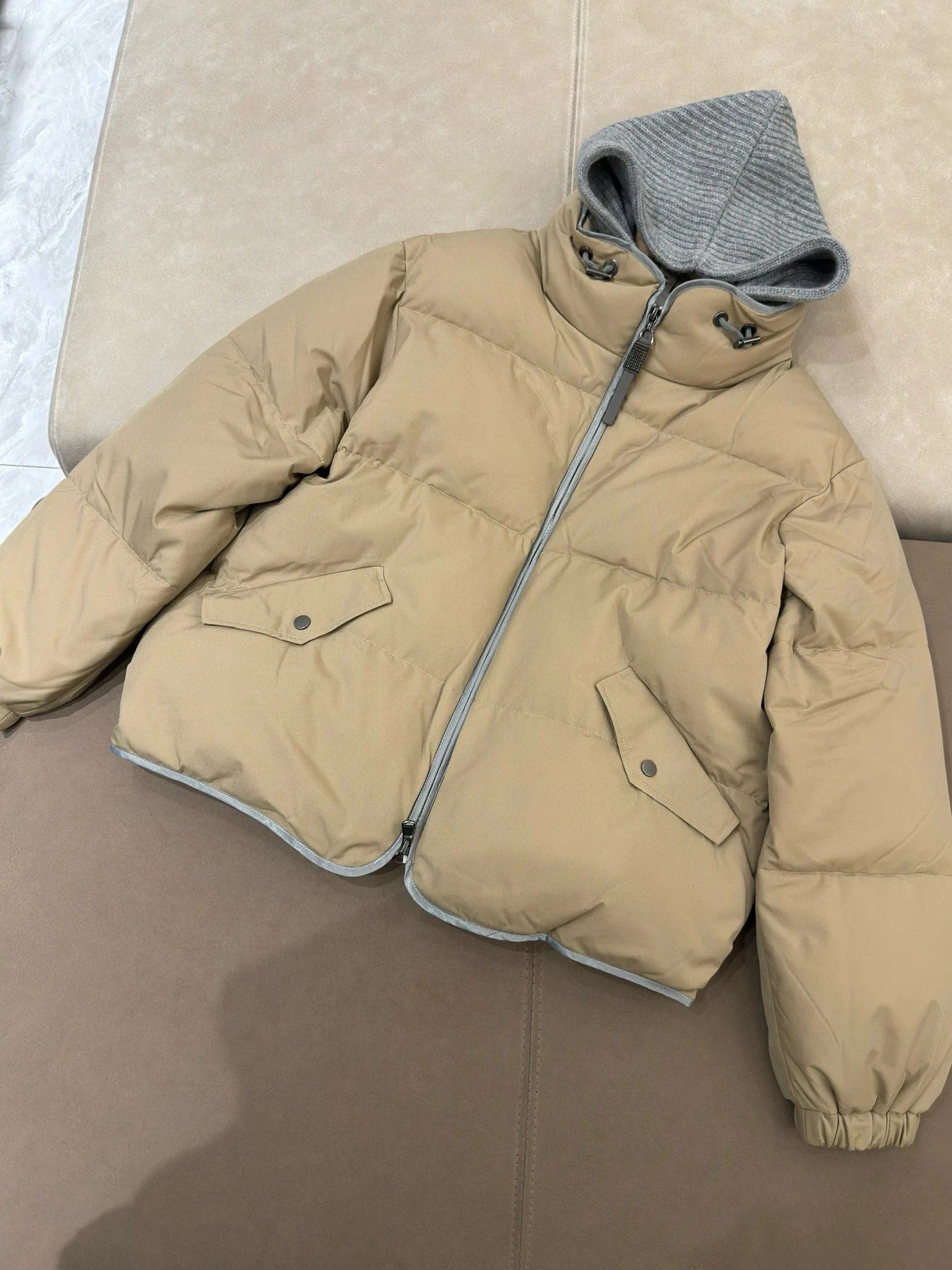 

2025 Winter New High Quality Hooded Knitted Detachable Goose Down Bread Down Jacket Coat Top