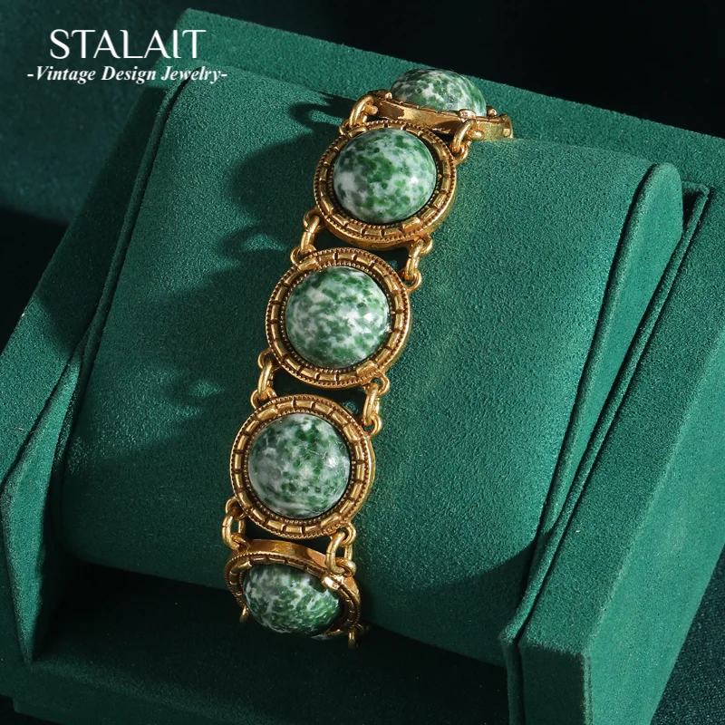 

Vintage Gold Color Round Green Natural Stone Bracelets for Women OT Buckle Retro Pattern Antique Jewelry Luxury Gift Accessories