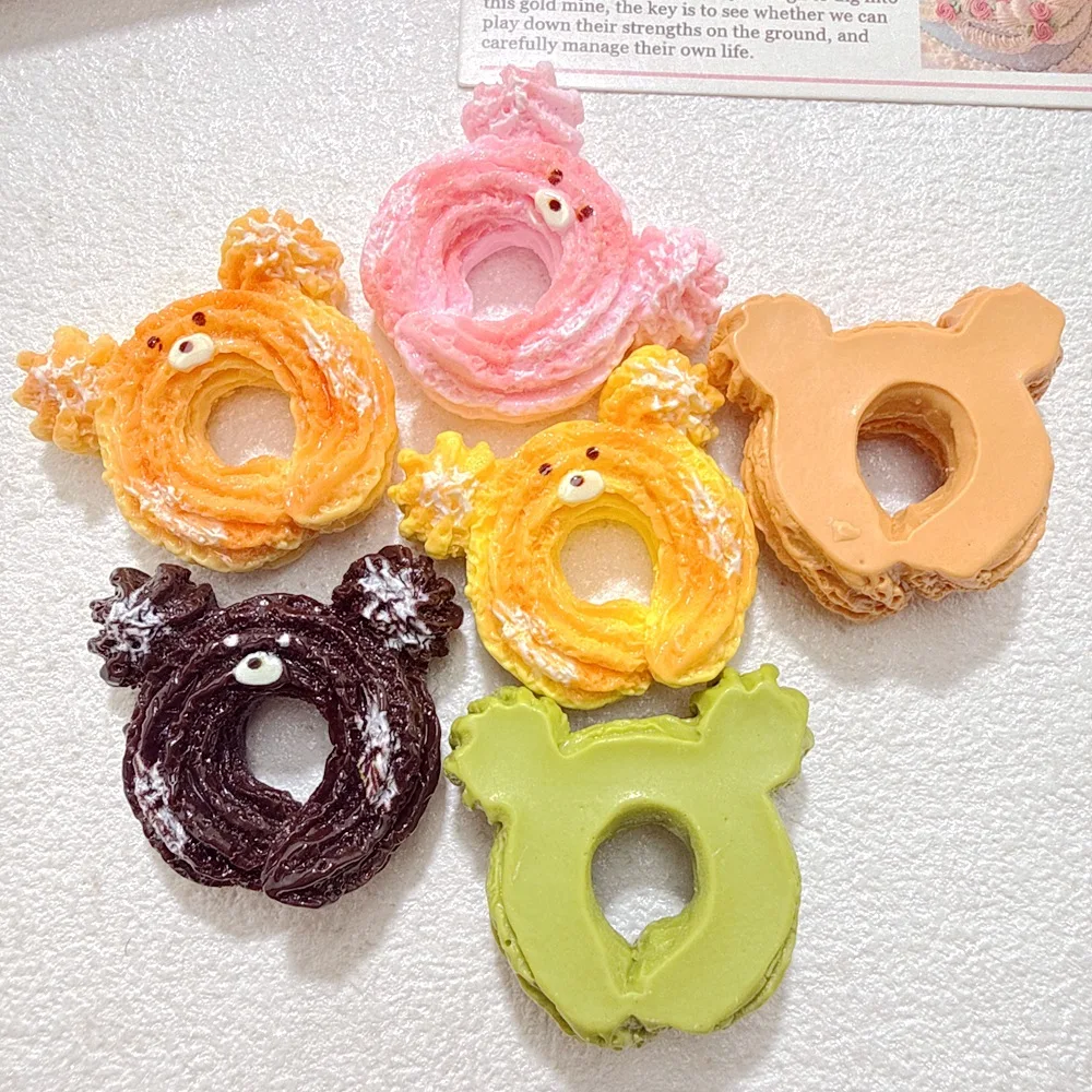 Cute Cartoon Bear Cookies Resin Crafts for Desk Decor, Home Decor, Shelf Display, Mini Figurine Showpiece, Room Ornament, Kawaii