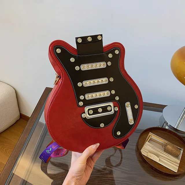 Pokrowiec na gitarę 2024 nowy koreański nitowa torba na ramię mody na Instagramie popularny plecak damski