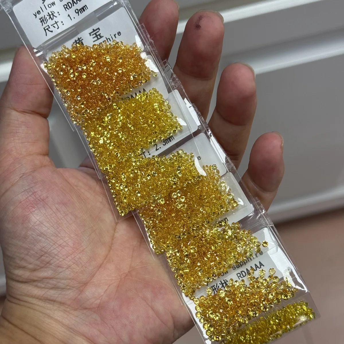 Lab Sapphire  Lab Yellow Sappphire Round 0.8-3.0mm 100Pcs/Pack Loose Stone For Making Jewelry
