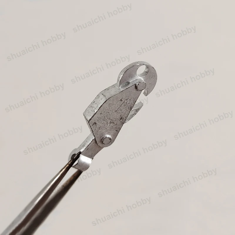 5PCS Simulato Gancio di Traino 32x11x5mm Miniatura In Lega di Zinco Ganci di Trascinamento Modello di Nave di Barca Aggiornamento Parti di Decorazione per il Hobby FAI DA TE