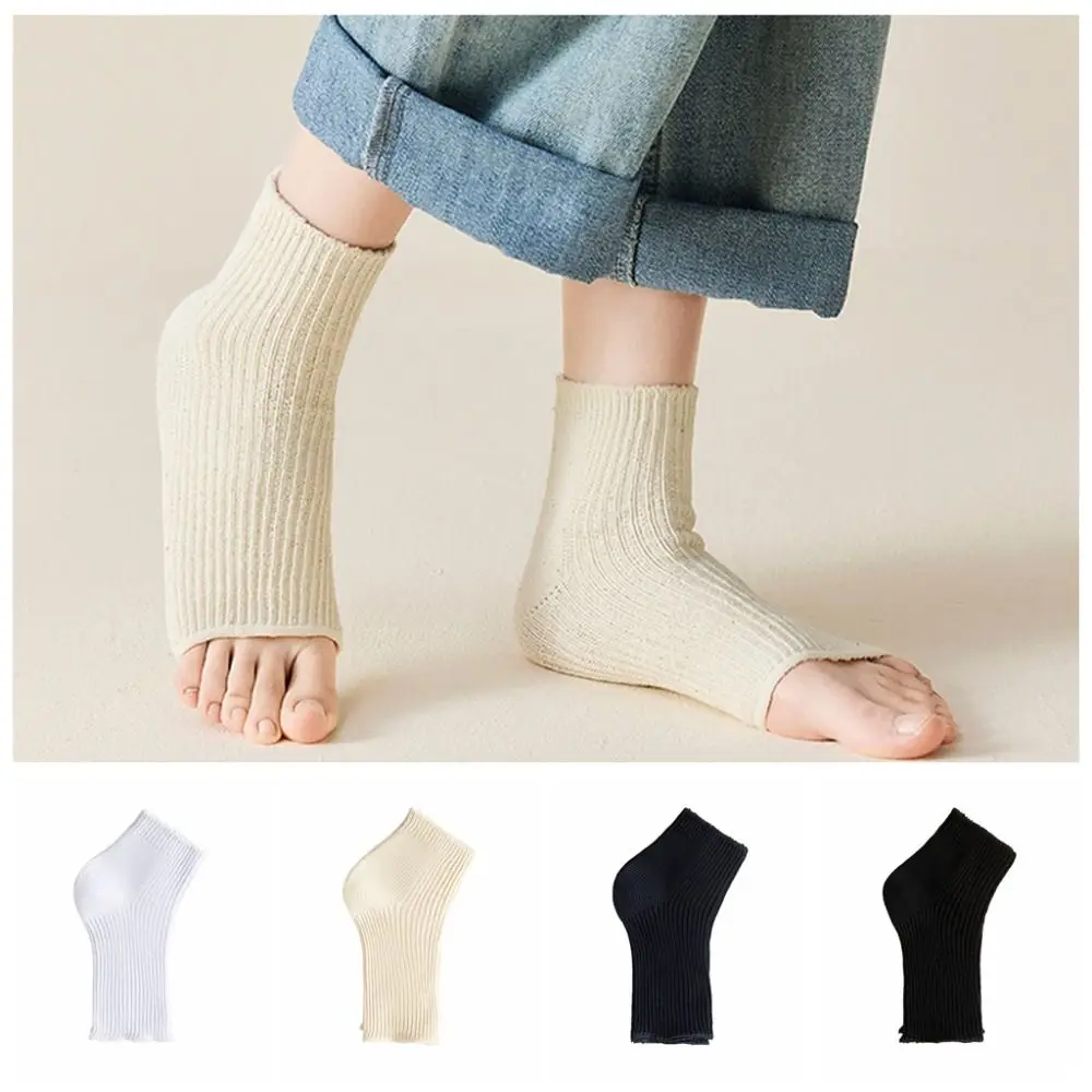

3Pairs Breathable Knitted Bare Toe Socks Solid Color Simple Short Tube Socks Hosiery Anti-slip Mid-calf Socks Women Lady