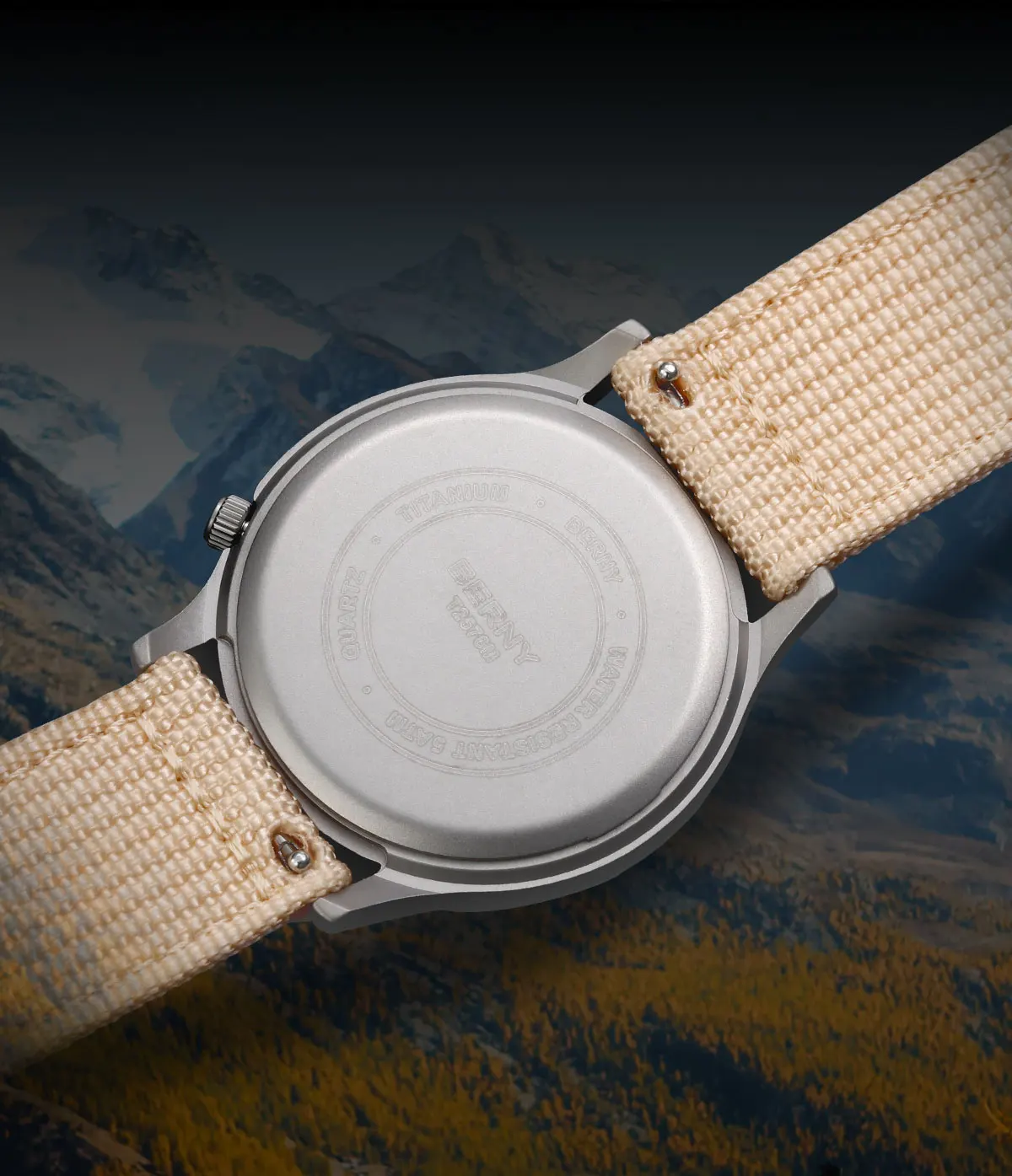 BERNY Titanuhren für Herren, Saphir-Feldsport-Quarzuhr, voll leuchtendes Zifferblatt, wasserdichte Armbanduhr für den Außenbereich – Detail 7