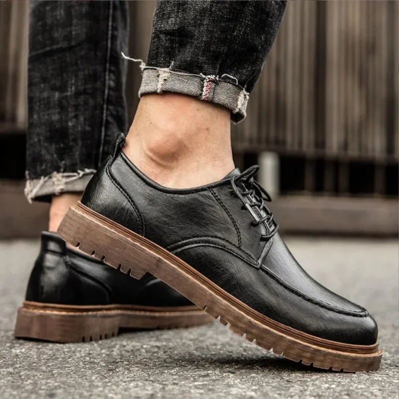 Autumn New Men Shoes Brogue Casual Shoes Men Genuine Leather Shoes Work Boots Business Casual Sneakers