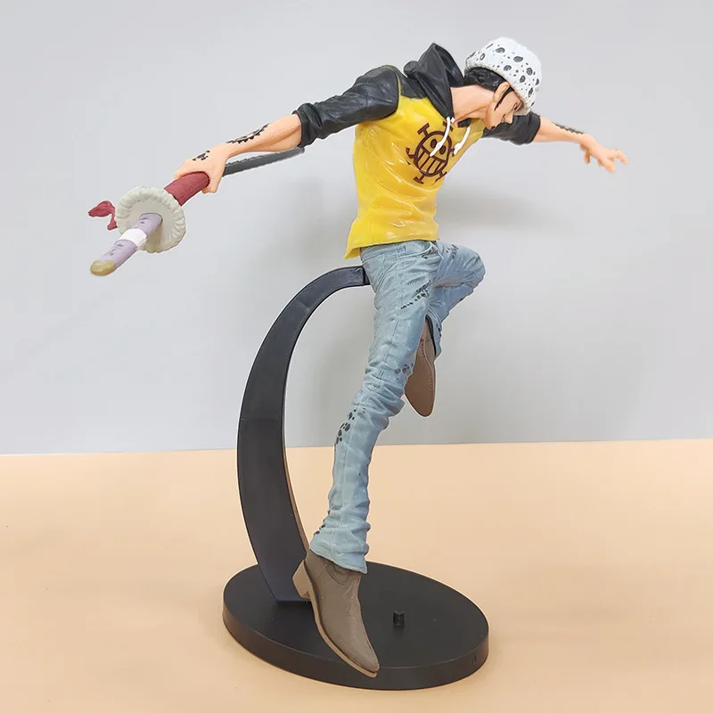 BANDAI ONE PIECE BATTLE graba Trafalgar D., popular Anime Figuras de acción de PVC de Water Law, juguetes modelo de Anime