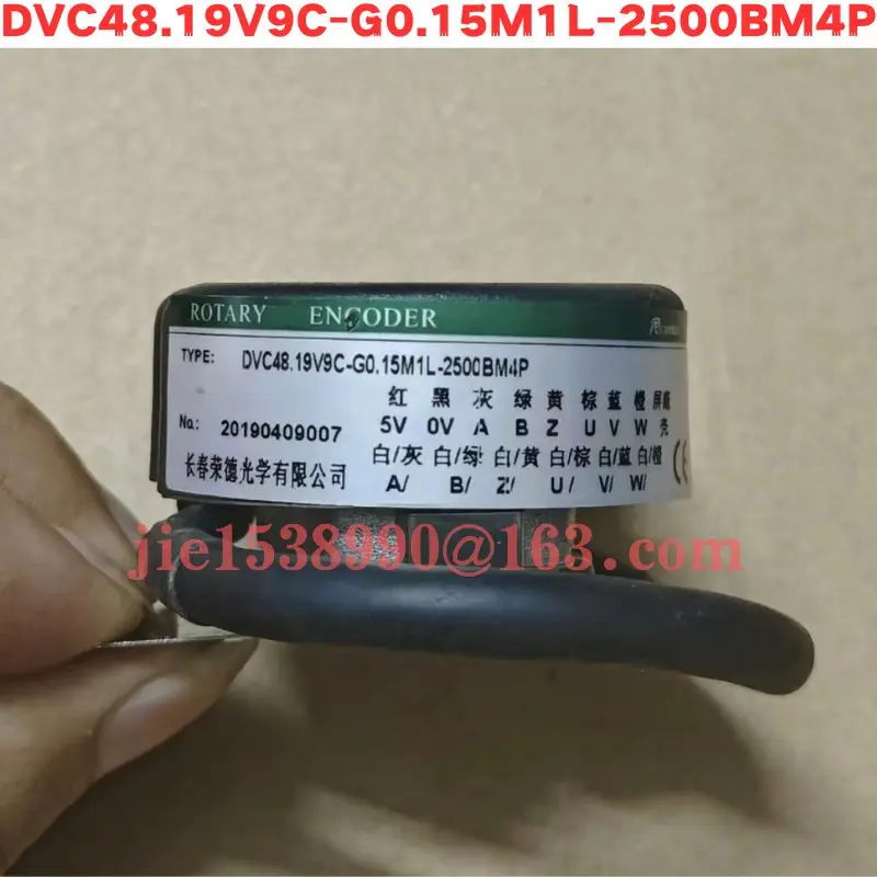Used Encoder DVC48.19V9C-G0.15M1L-2500BM4P DVC48.19V9C G0.15M1L 2500BM4P Normal Function Tested OK
