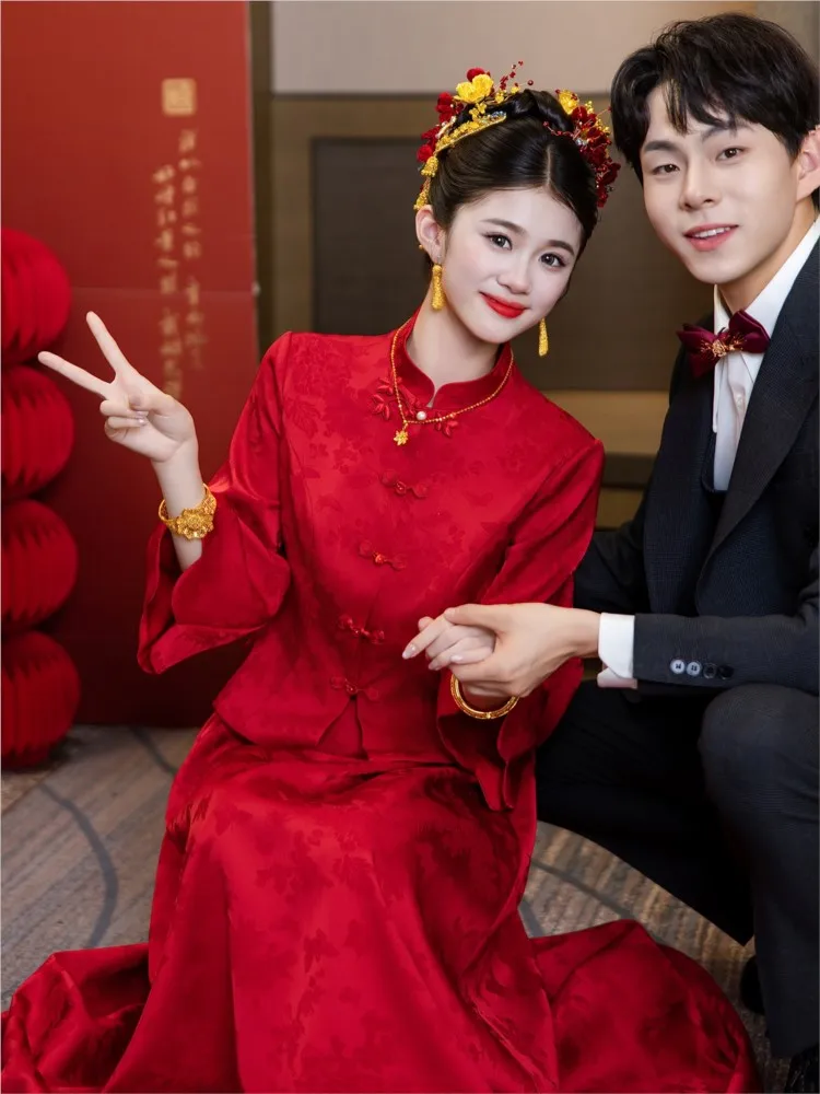 

New Chinese-style toasting dress set for wedding engagement red brides women