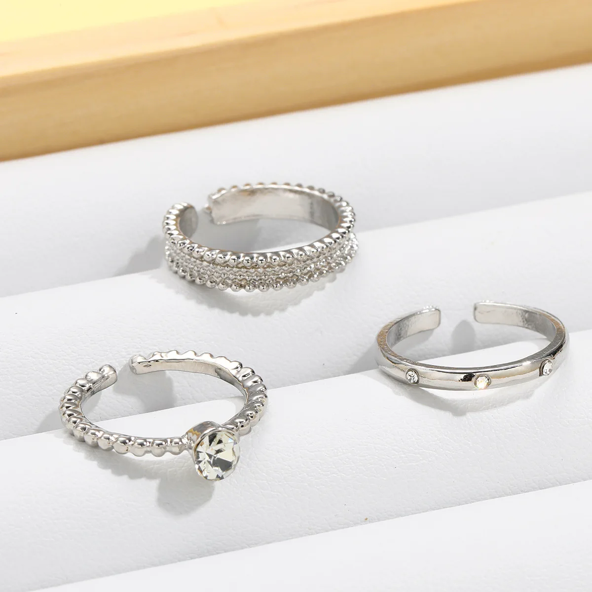 1set Hot Selling Instagram Fashion Simple Temperament high-end Sense Female Geometric Element circle, Zircon Open Ring Wholesale