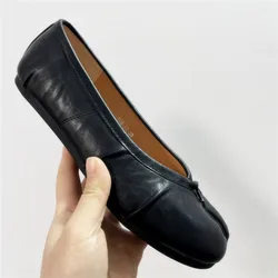 2024 nowe plisowane damskie mieszkania baletowe Tabi buty Casual wsuwane mokasyny damskie Split Toe skórzane espadryle Zapatillas Mujer