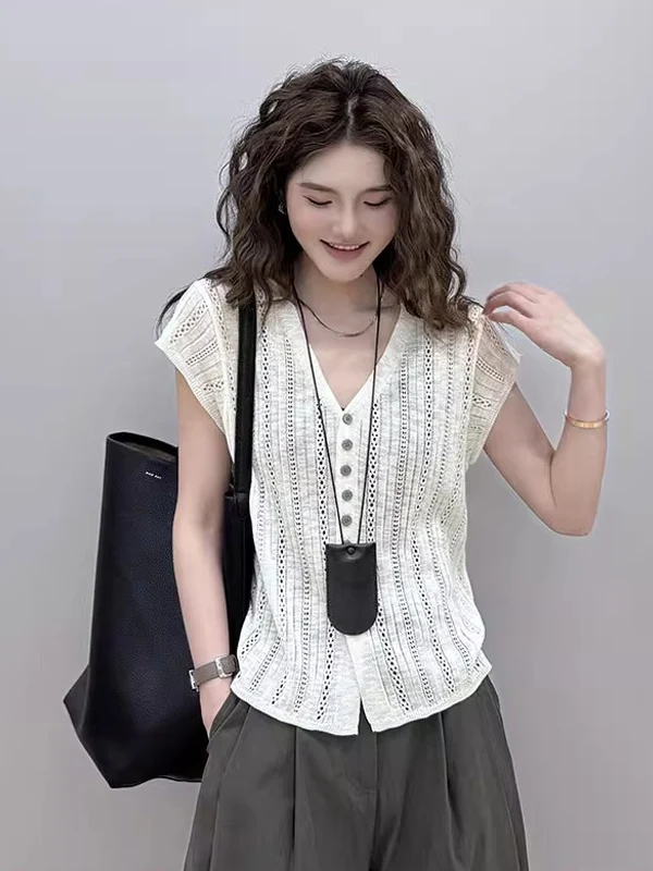 

2025 Summer Women's Knitted Hollow out Short Sleeve V-Neck Slimming Top Fashionable Open Cardigan Korean Style Loose Fit