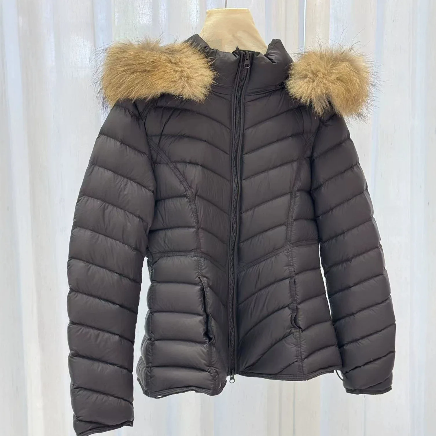 Winter Hooded White Duck Down Pork Rib Outwears Women Natural Detachable Fur Collar Down Jacket Female Warm Cold Proof Jacket