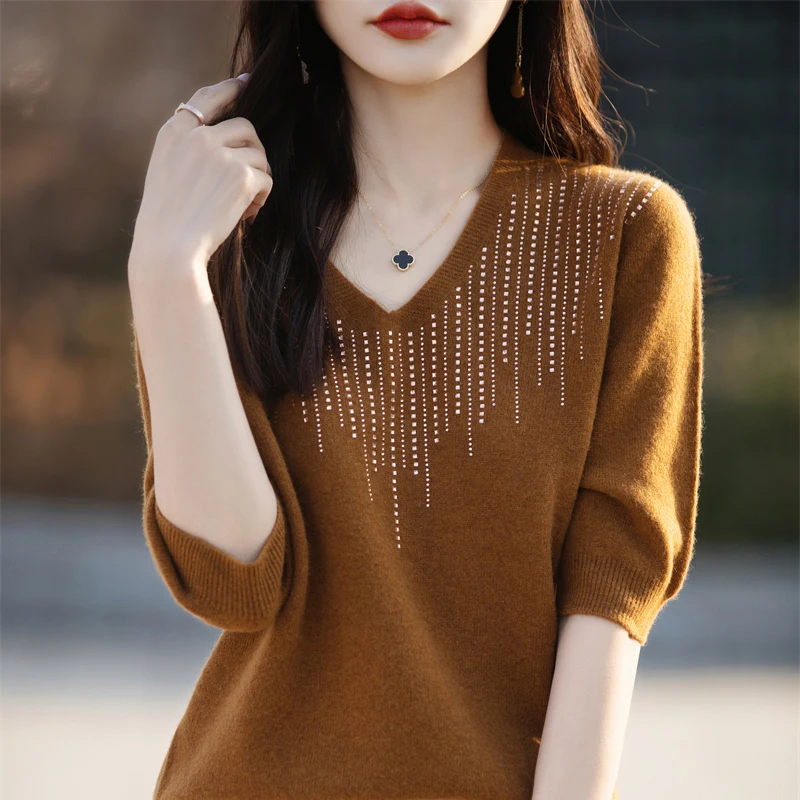 

Fashionable and casual worsted wool vest for women's spring and summer suspender round neck sleeveless top knitted sweater