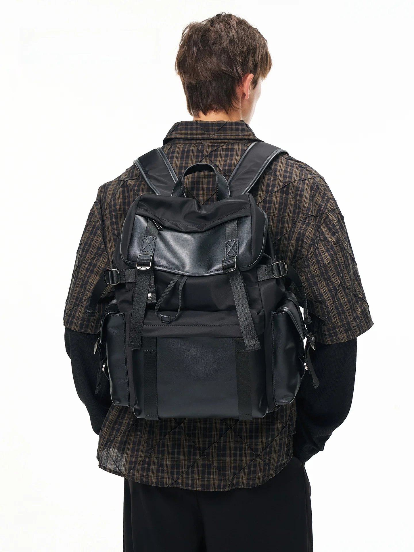 Nesbit Trendy Men's Backpack Large Capacity Commuter Laptop Bag Casual Leisure Student Bookbag Waterproof Polyester Material
