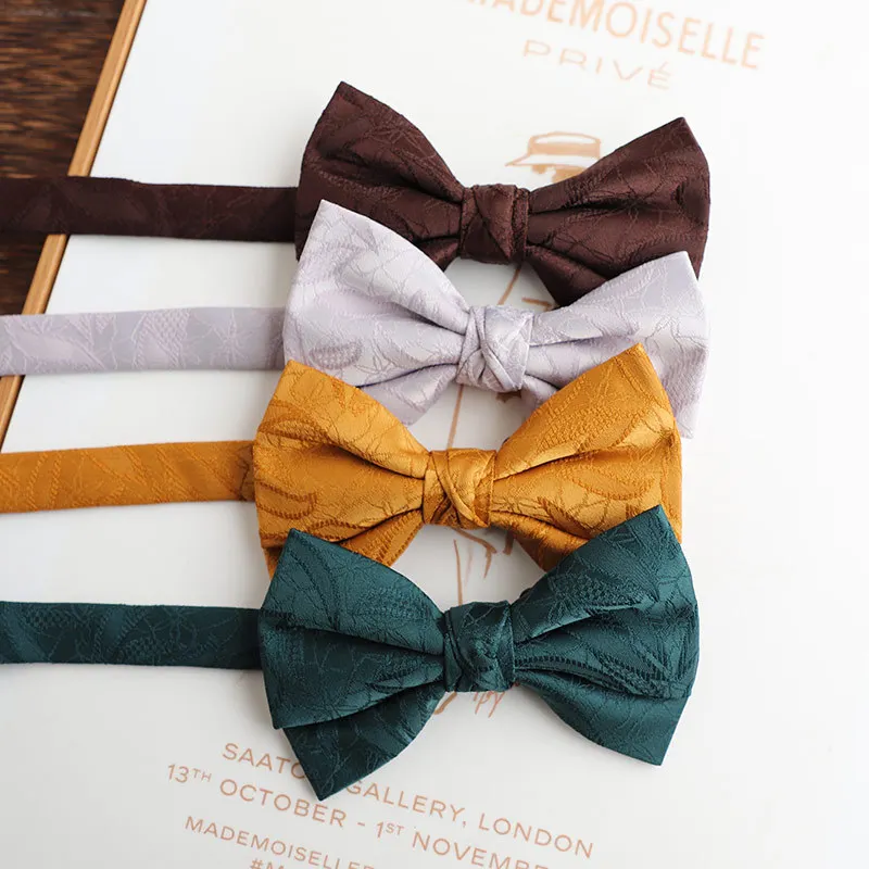 

2024 New Style Three Fold Solid Color Brown Bow Ties For Men Vintage Floral Bowties Wedding Party Tuxedo Gentlemen Black Bowknot