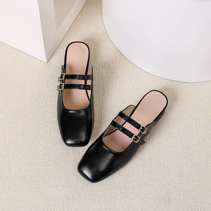 2026 Neue Damen Burgunderrote Lackleder Mary Jane Pumps - Vintage-Inspirierte Doppelte Goldschnalle Niedriger Blockabsatz Abendschuhe