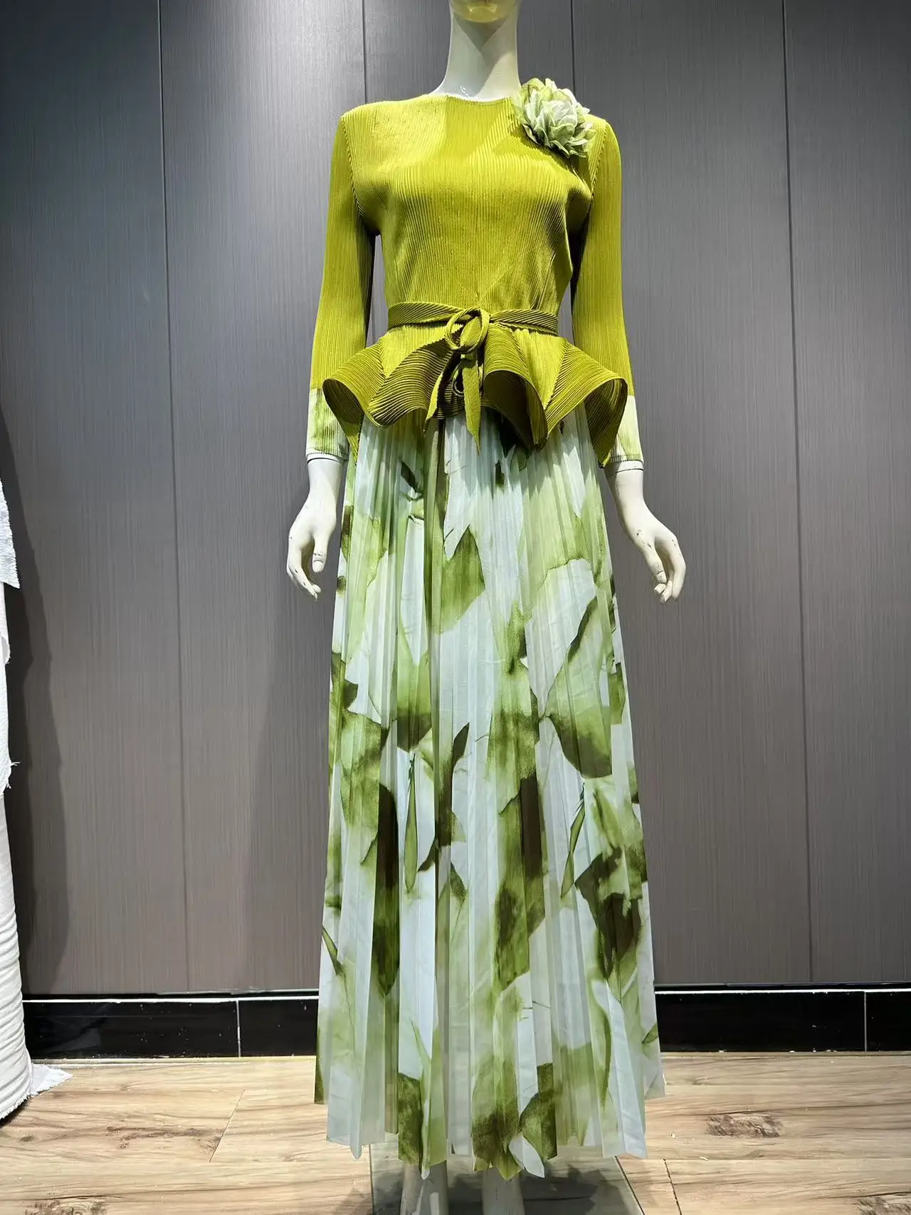 YEZOER-Conjunto plisado de 2 piezas para mujer, camiseta con dobladillo Irregular y mangas cortas de murciélago y falda de Color degradado, gran oferta