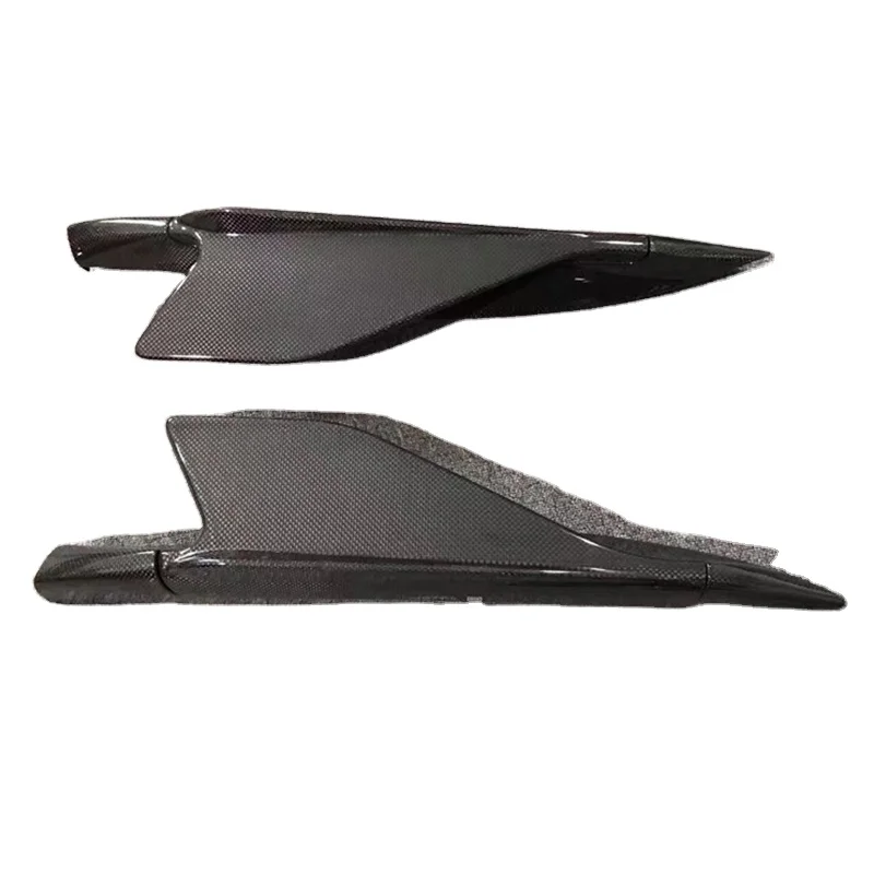 

Подходит для боковых плавников Capş Style Dry из углеродного волокна для Ferrari 488 GTB 2015-2018