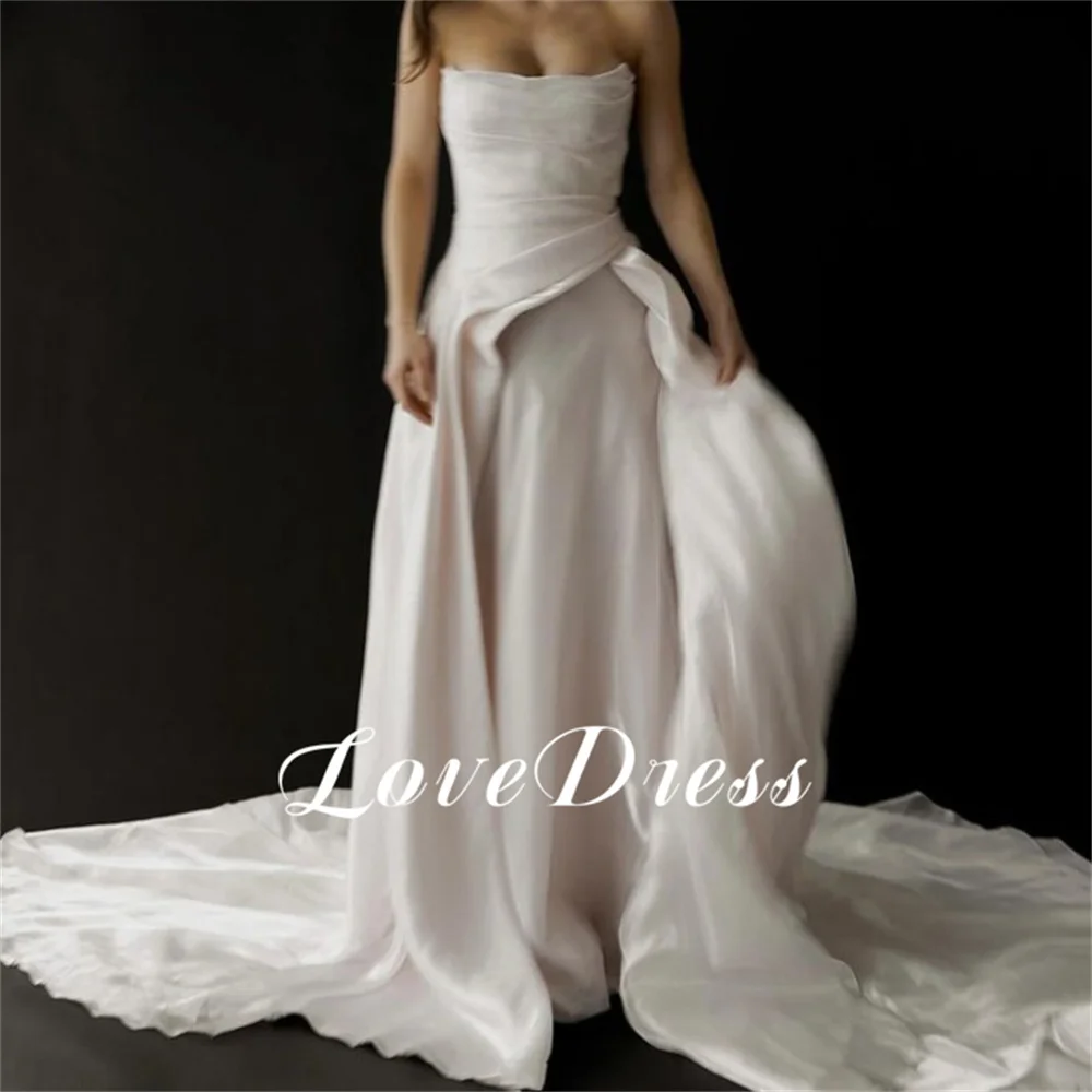 Love Beach Strapless Ruffles A-Line Wedding Dresses Floor Length Sweep Train Sleeveless Bridal Gown Sexy Ruched Customized