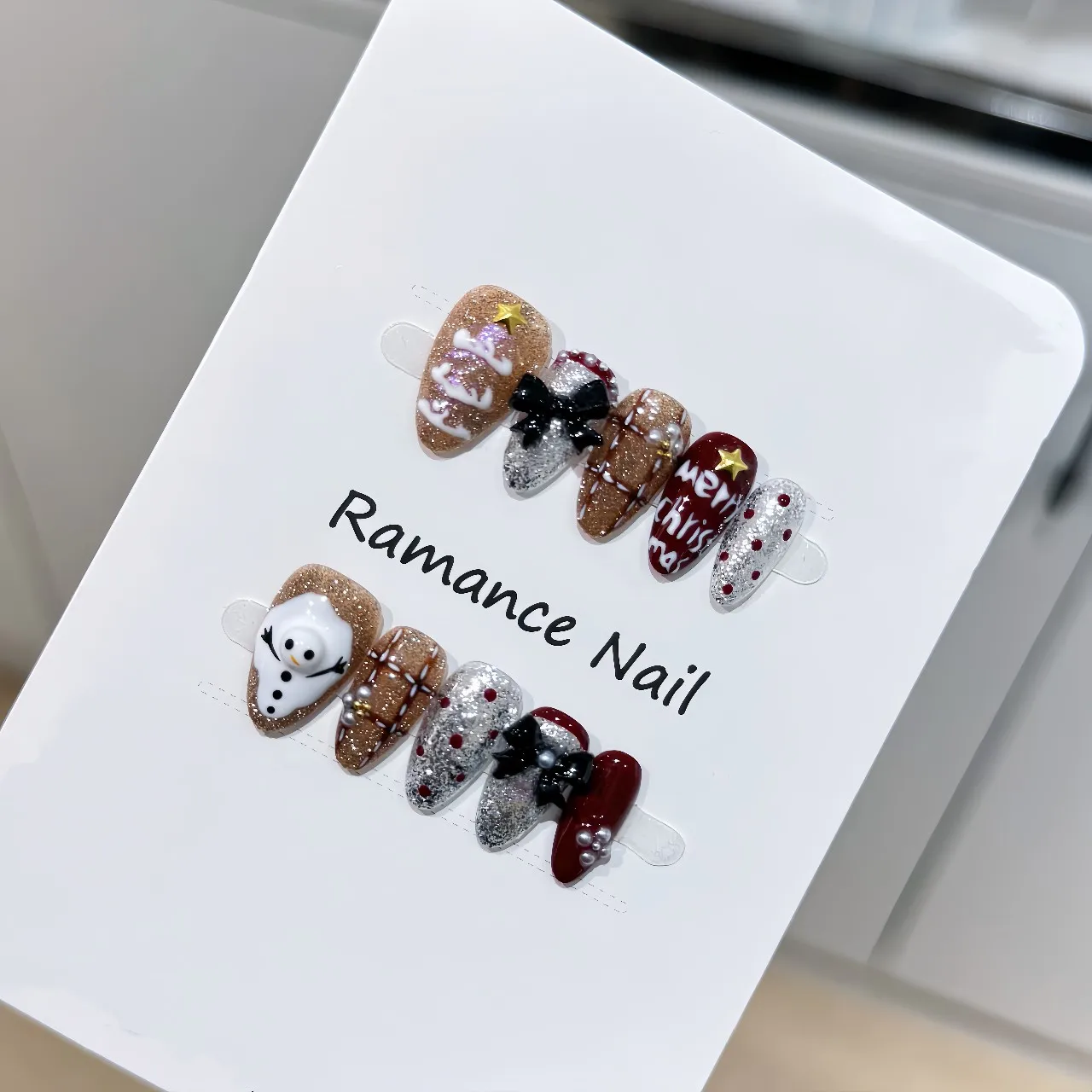 10pcs Handmade Short Almond Press on Nails Shiny Sequin Christmas Tree Snowman Design False Nails Wearable Manicure Girls Women
