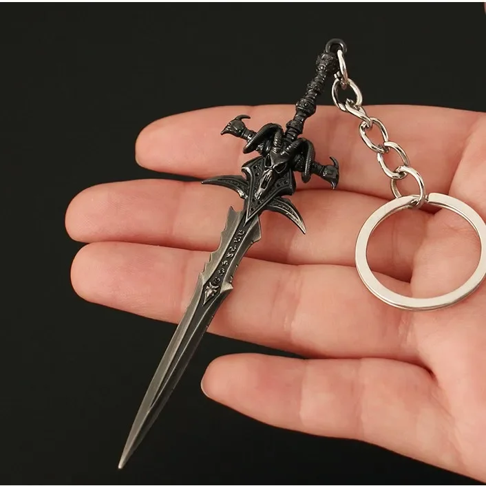 9cm World of Warcraft Frostmourne Weapon Keychains Alloy Swords Game Peripheral  Model Metal Action Figures Gift Toys Game Boys