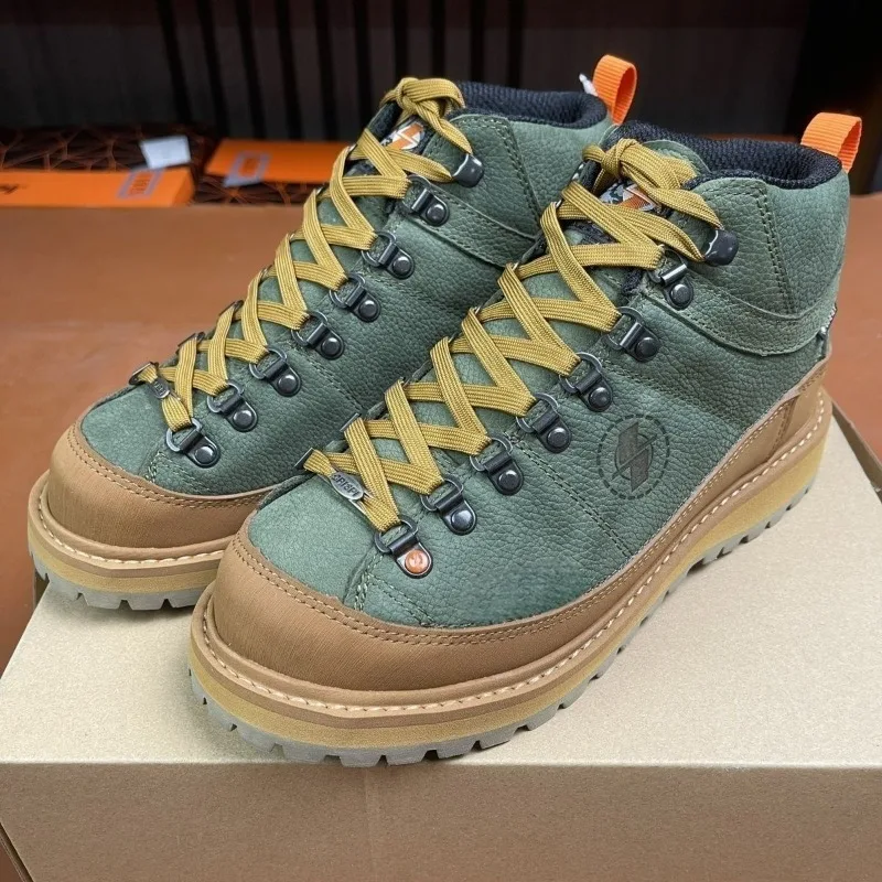

Autumn/Winter Hiking Shoes For Men High Top Climbing Shoes Mens Brand Designer Mountaineering Boots Man Anti Slip Walking Shoes