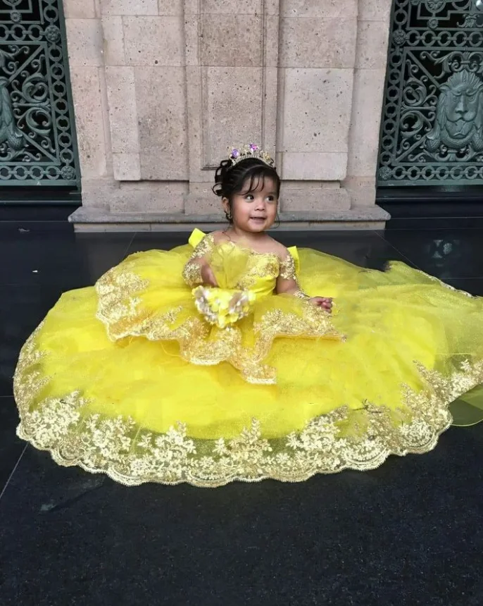 

Customized Vibrant Yellow Mini Quinceanera Dresses Little Princess Flower Girl Dress 2025 Long Sleeve Tulle Appliqué Bow at Back