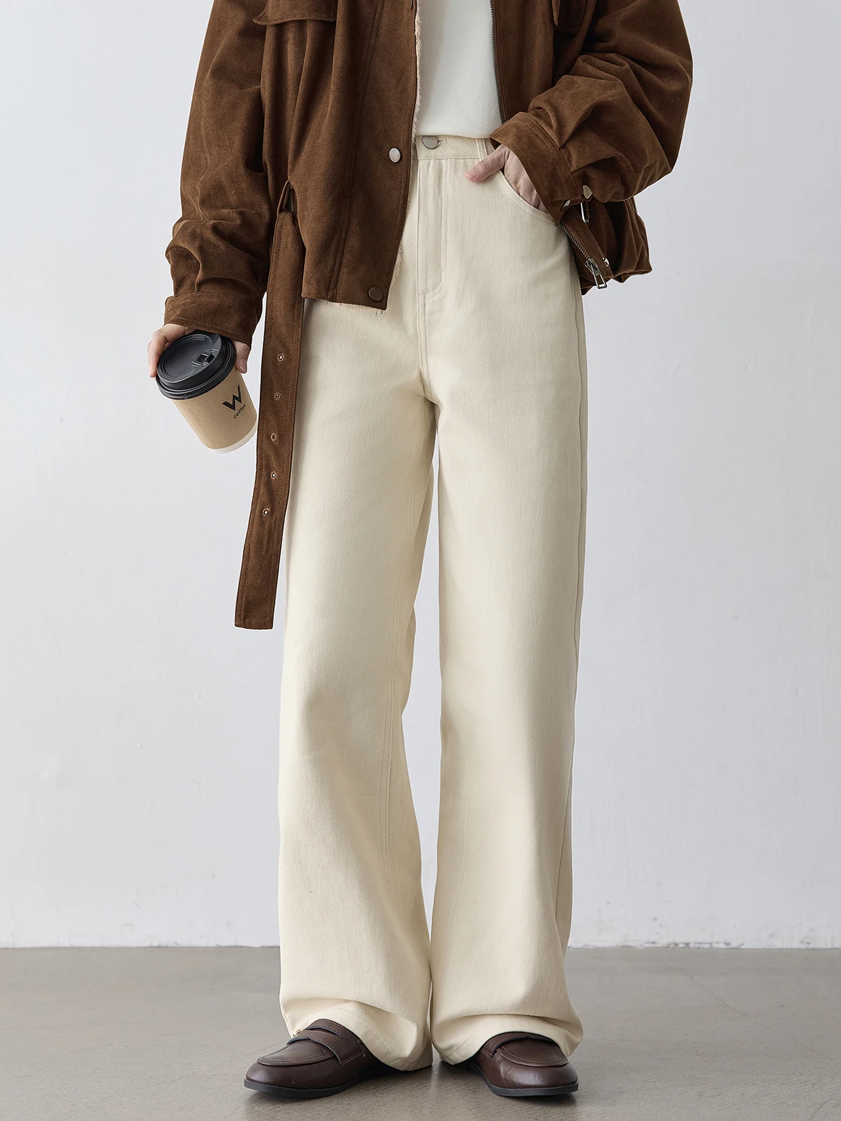 

Huixi Plum Color Women's Jeans High Waist Straight Leg Spring 2026 Unique Design Versatile High Waist Straight Cut Pants