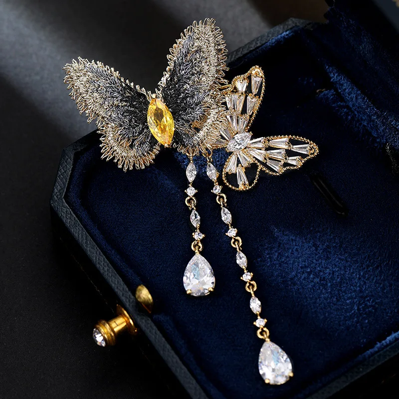 Брошь с кисточкой-бабочкой, универсальный аксессуар для женщин, модные пальто и костюмы в китайском стиле, новинка 2023 года.