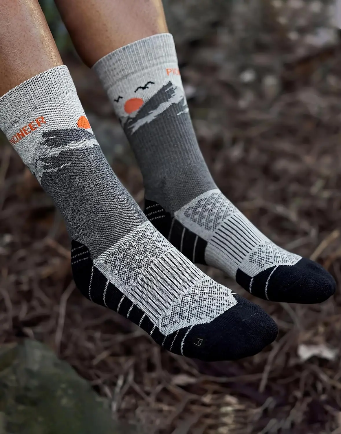 Pioneer Camp Merino Wool Hiking Socks for Men & Women Cozy Running Socks Cushioned Breathable Athletic Work Hunting - 3 Pairs