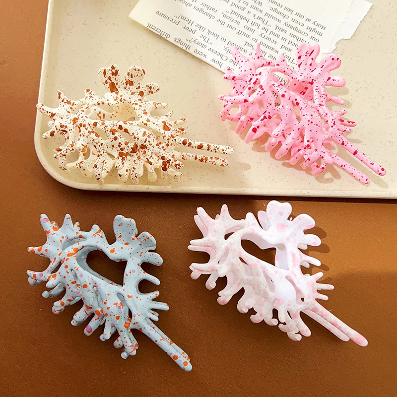 1PC New INS Hair Clips Hair Accessories Pink Blue Color Liquid Metal Conch Hair Claws For Women Girl Fashion Causal Headwear