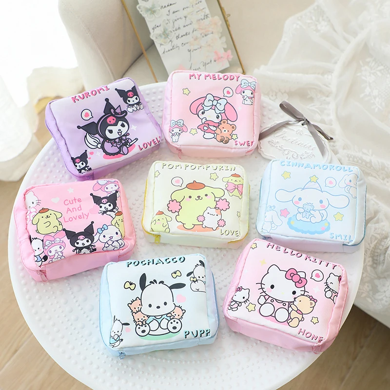 Bolsa Menstrual Sanrio Hello Kitty Kuromi, Cinnamoroll, bonito corazón femenino, portátil, alta capacidad, almacenamiento de servilletas sanitarias, 1 unidad