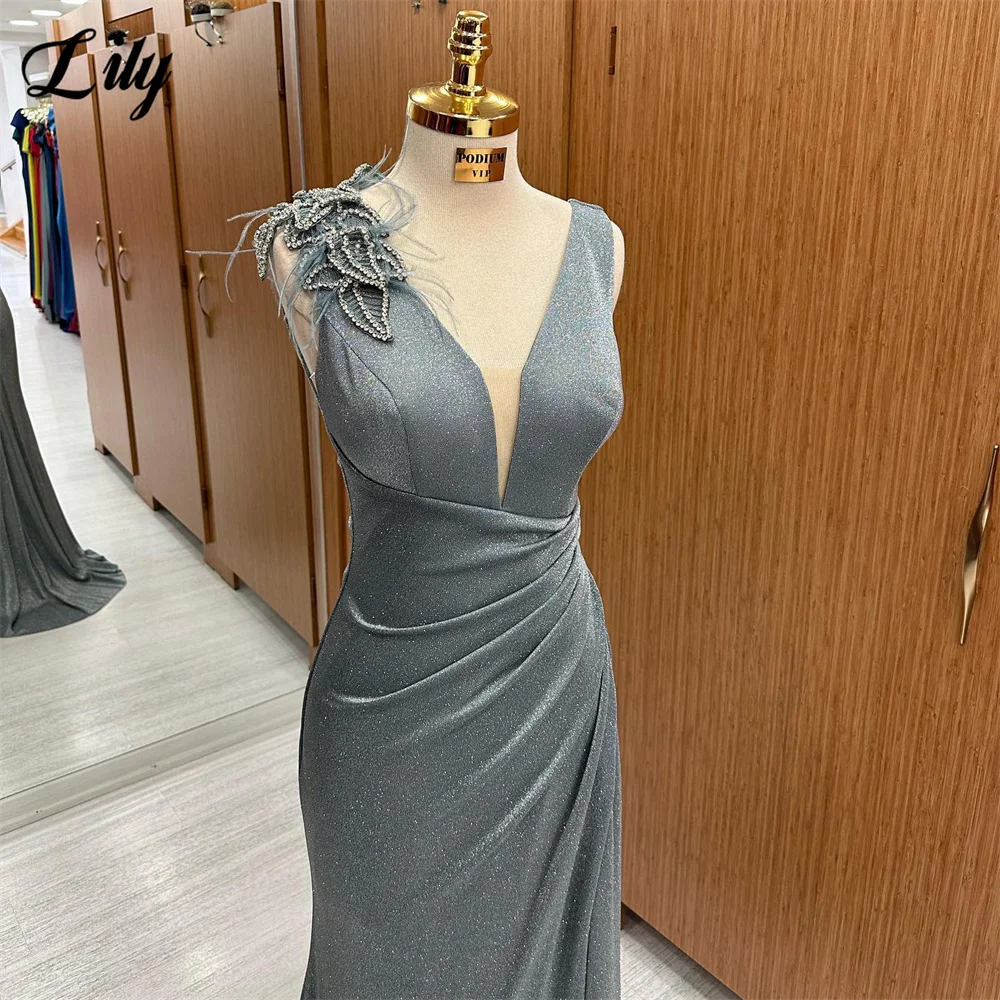 Lily Grey Prom Dresses V-Neck Evening Dress Glitter Mermaid Open Back Party Dress With Feathers Tank Crystal Sleeveless 프롬드레스