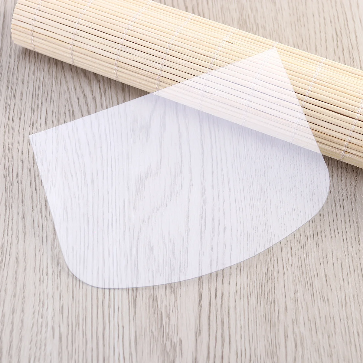 

6Pcs Cake Scraper Smoother Comb Set Non-Toxic Acid Alkali Resistant Serrated Teeth for Birthday Wedding Cake Decorating Icing