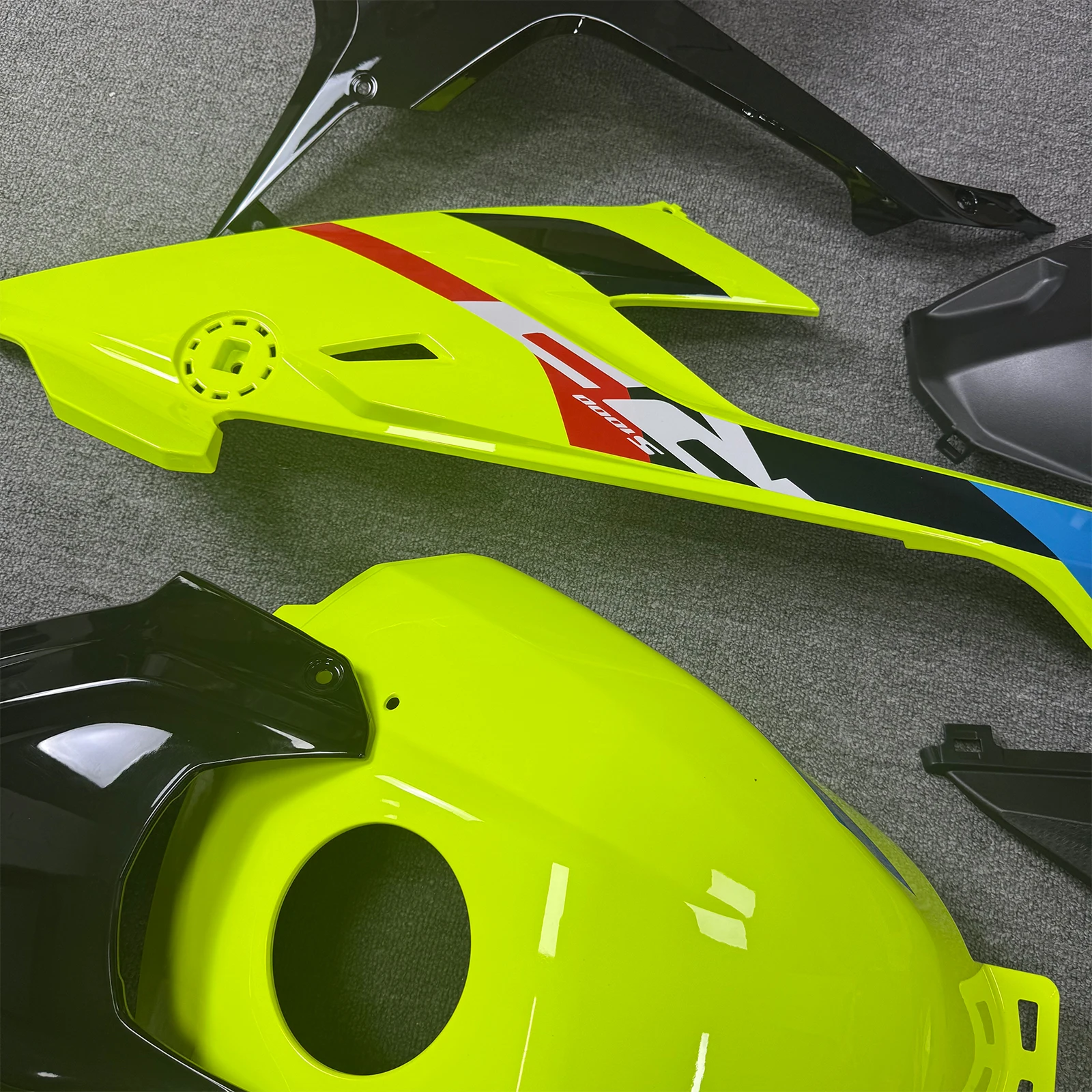 For BMW S1000RR 2019 2020 2021 2022 Models Body Kit Decorative Parts Plastic Protective Plates Injection-Molded Shell Components