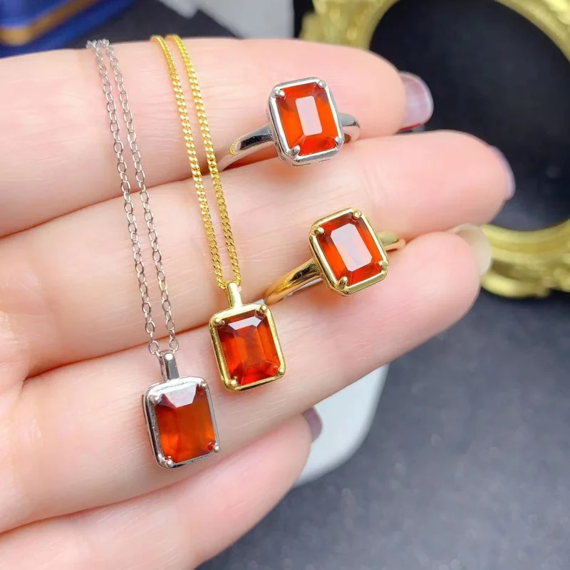 

925 Silver Inlaid Natural Garnet Set 6X8Mm