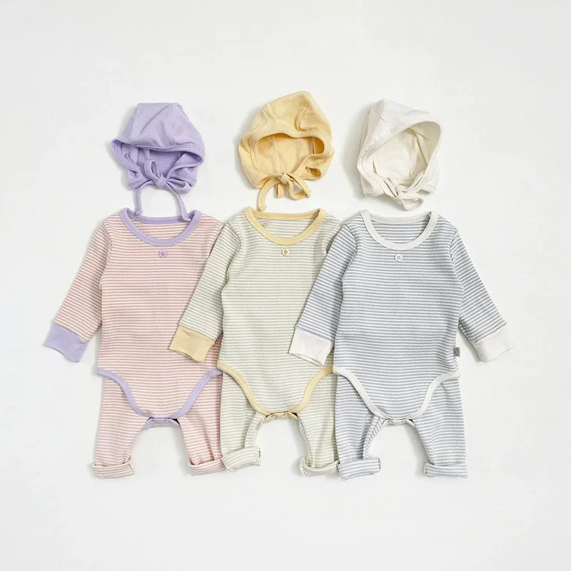 

Новый весенний комплект домашней одежды для малышей 2026: полосатый боди с длинным рукавом + леггинсы + шапочка, 3 предмета, для новорожденных мальчиков и девочек